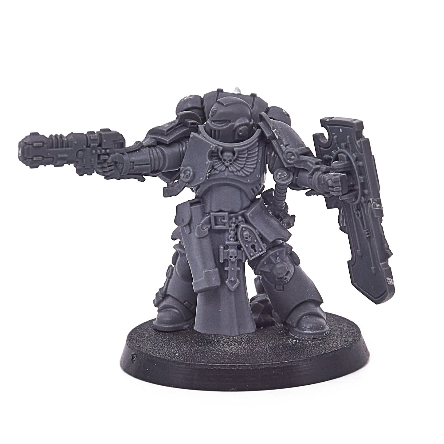 Space Marines - Lieutenant with Storm Shield (14885-V) - Used