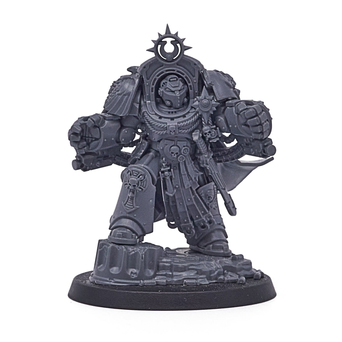 Ultramarines - Marneus Calgar in Armour of Antilochus (16190-V) - Used