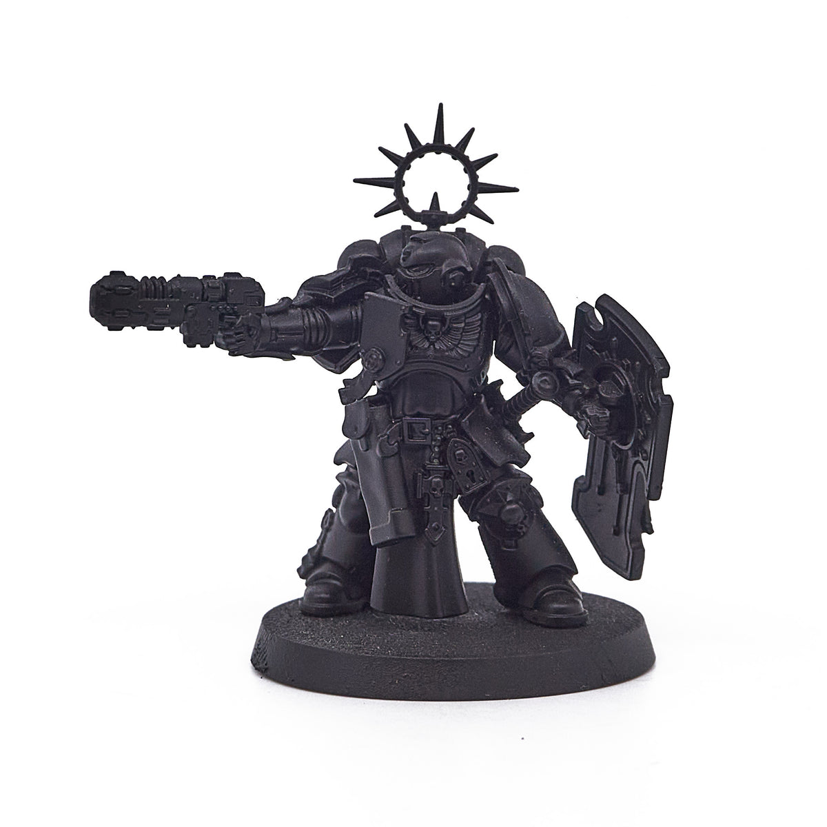 Space Marines - Lieutenant with Storm Shield (18926-V) - Used