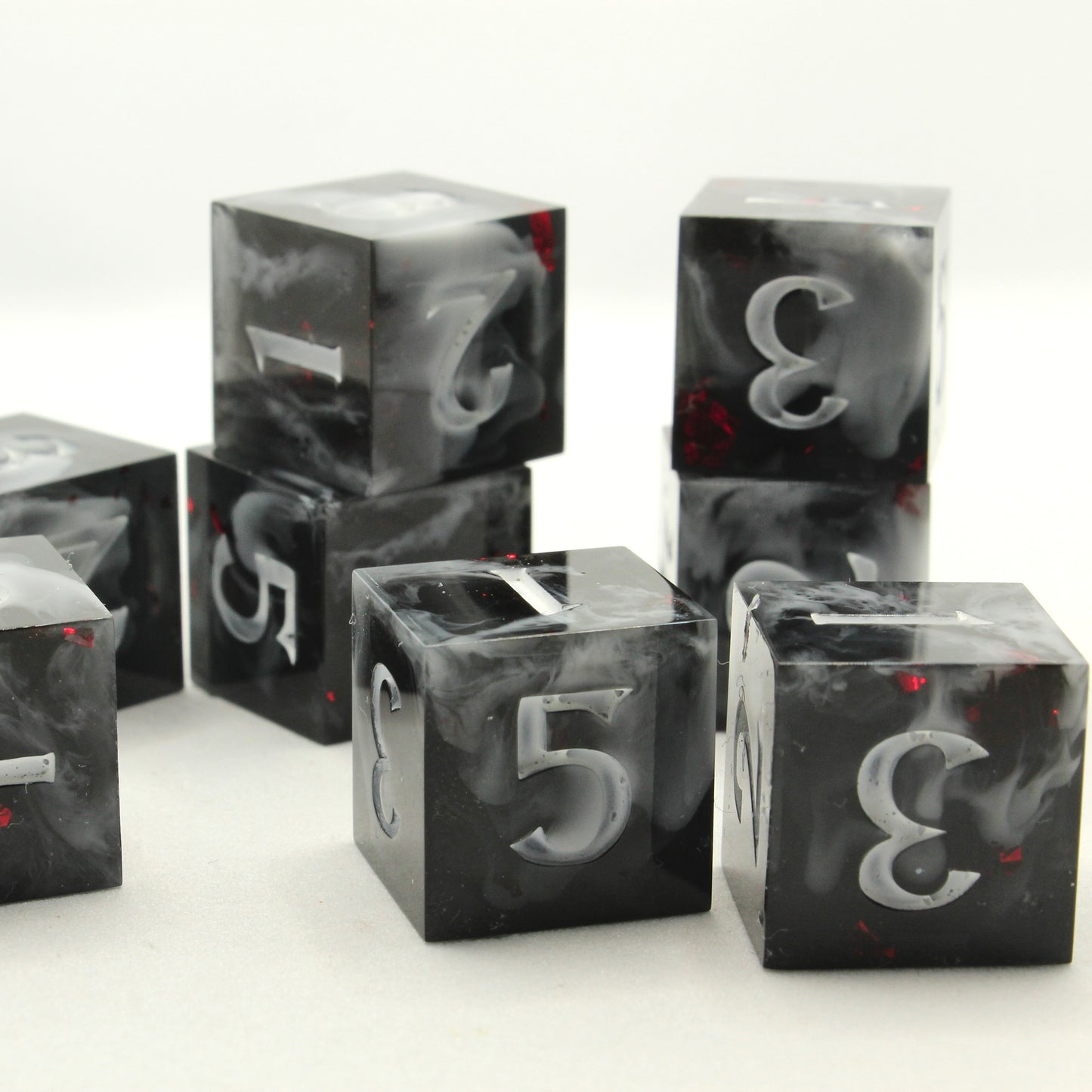 Sweet Dice - D6 Resin - Black & White Shadows / Ruby Shards