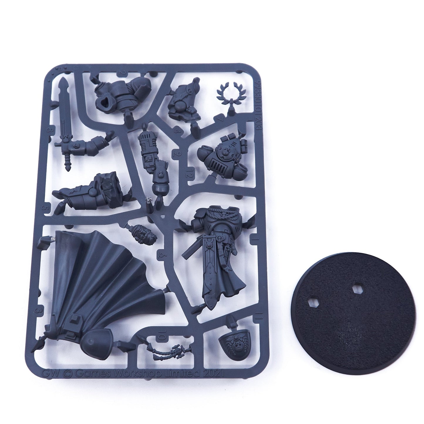 Space Marines - Imperium Exclusive Primaris Captain (05033) - Used