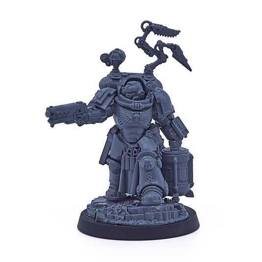 Space Marines - Primaris Apothecary (10658-V) - Used