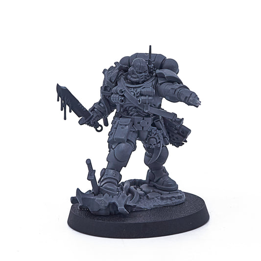 Space Marines - Lieutenant in Phobos Armour (11402-V) - Used