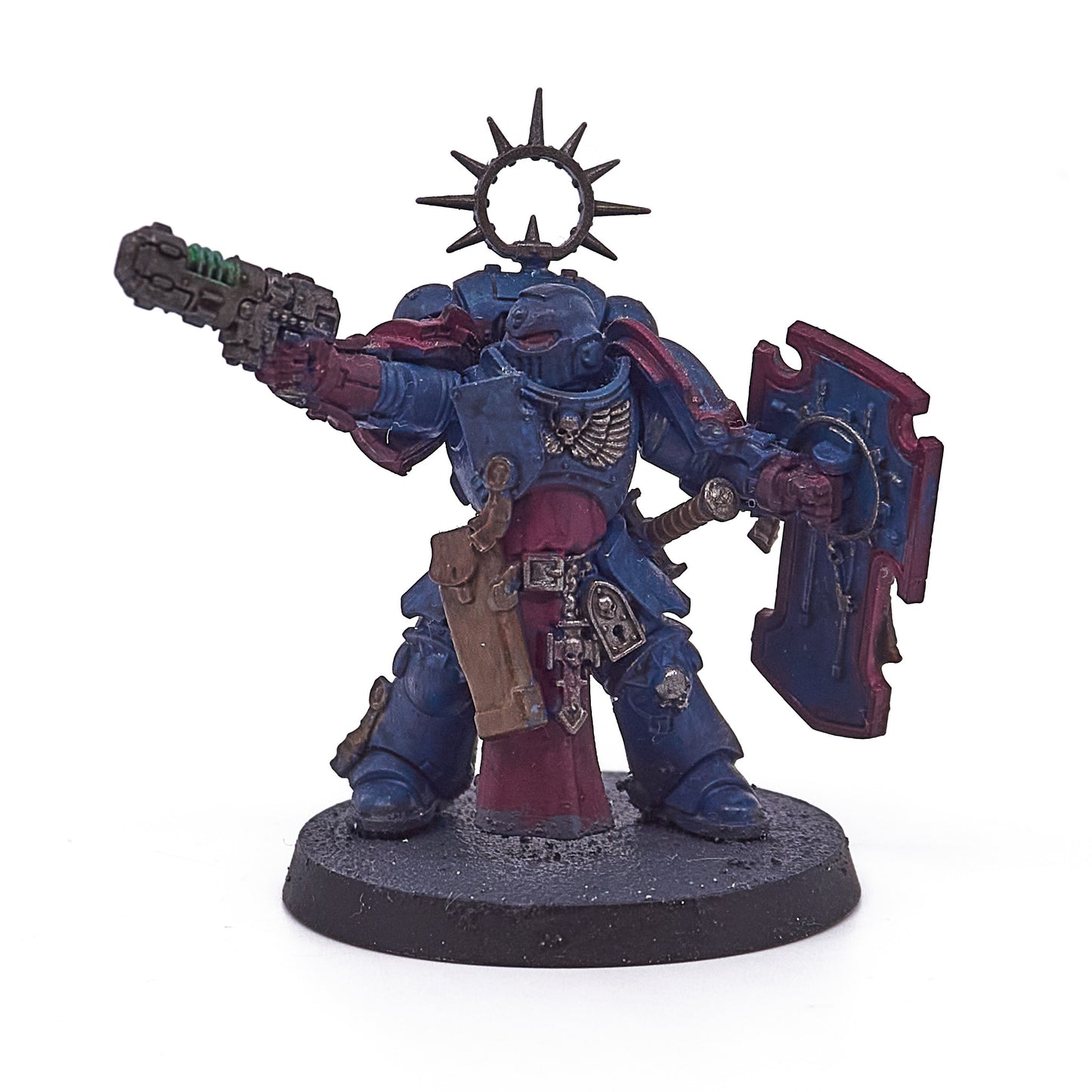 Space Marines - Lieutenant with Storm Shield (13820-V) - Used