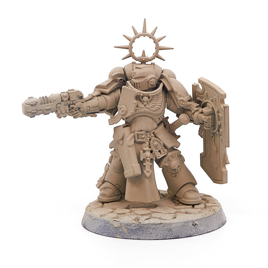 Space Marines - Lieutenant with Storm Shield (14286-V) - Used