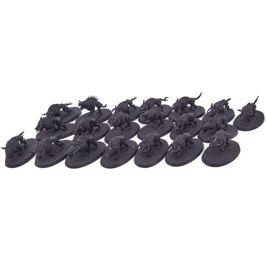 Beastmen Brayherds - Chaos Warhounds (14536) - Used
