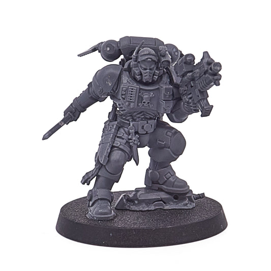 Space Marines - Lieutenant in Phobos Armour (14888-V) - Used