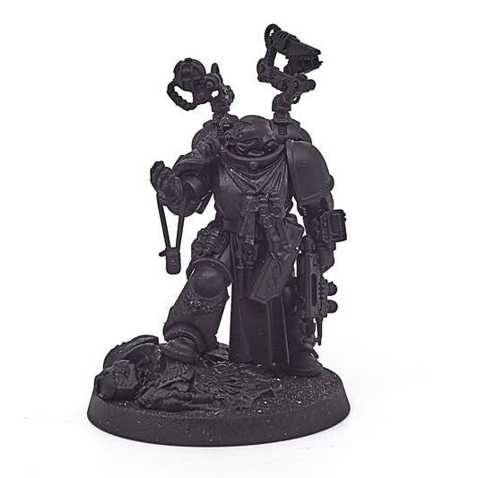 Space Marines - Apothecary (15022-V) - Used