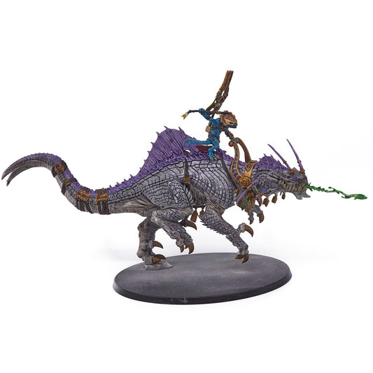 Seraphon - Skink Oracle on Troglodon (16070-V) - Used