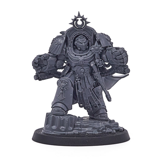 Ultramarines - Marneus Calgar in Armour of Antilochus (16190-V) - Used