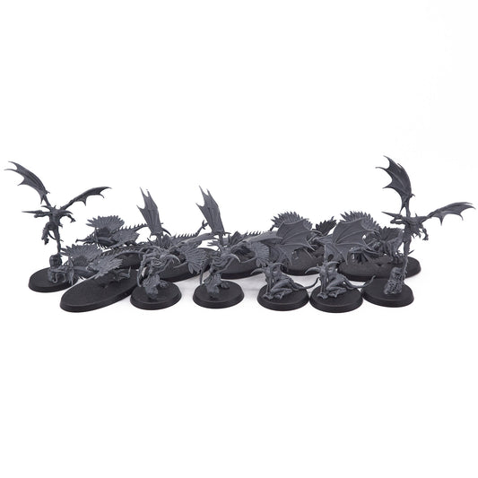 Slaves to Darkness - Chaotic Beasts (16975) - Used