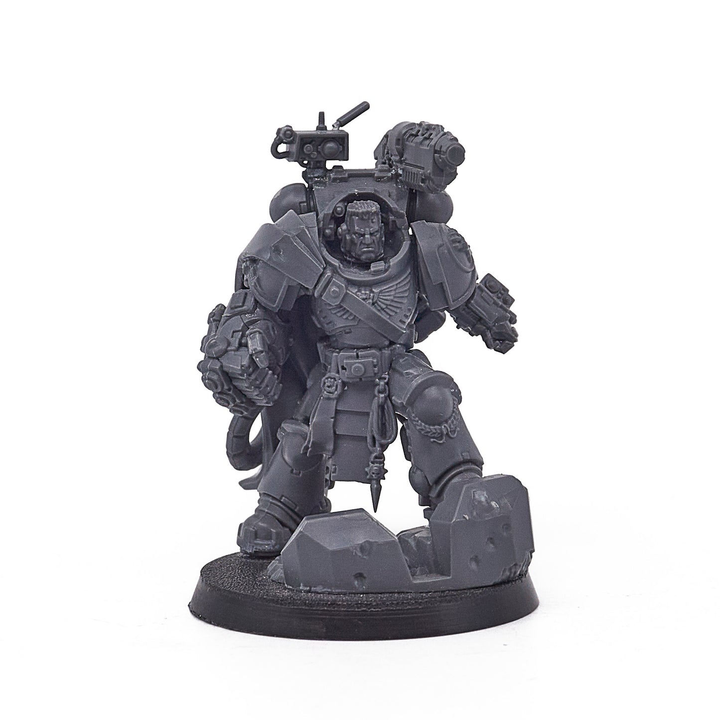 Imperial Fists - Tor Garadon (17444-V) - Used