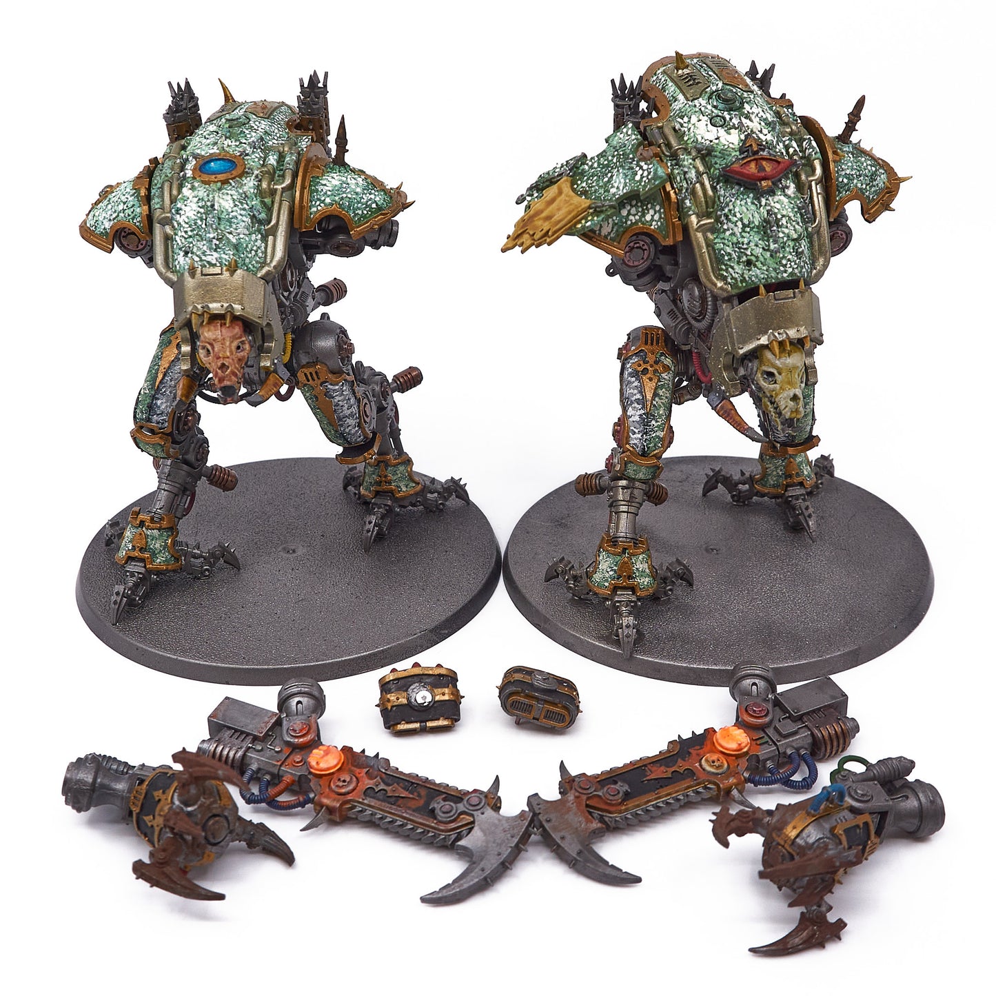 Chaos Knights - War Dog Karnivores (17916) - Used