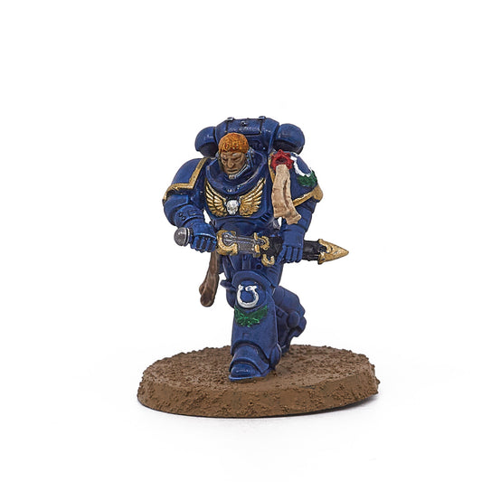 Ultramarines - Lieutenant Calsius (19024) - Used