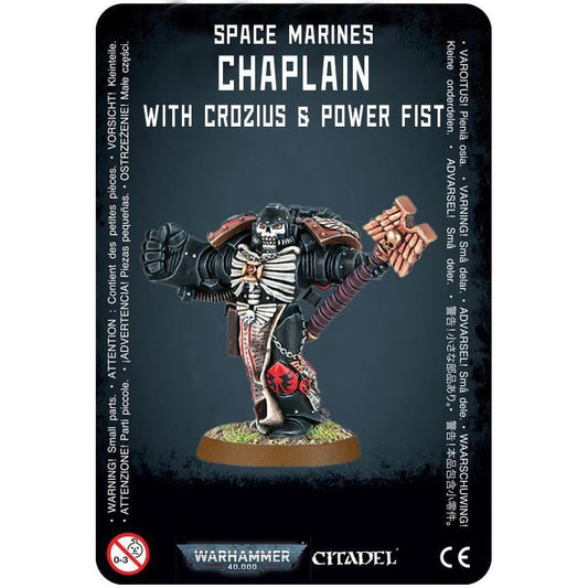 Space Marines Chaplain with Crozius and Power Fist ( 1072-W ) - Used