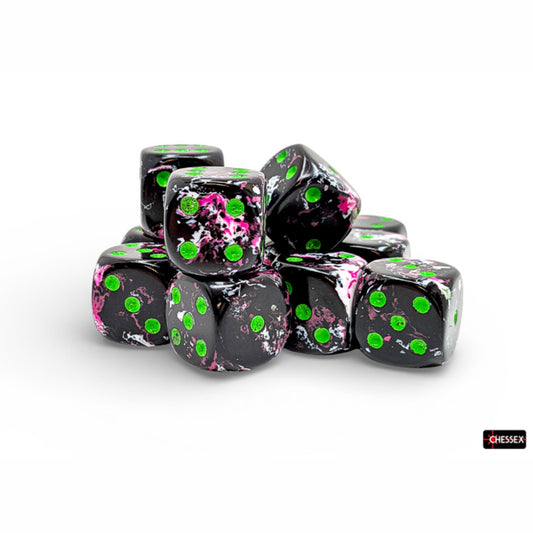 12 D6 Brush 16mm Dice Paintball / Green - CHX24614