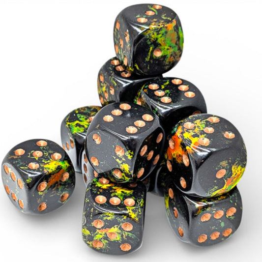 12 D6 Brush 16mm Dice Deep Forest / Gold - CHX24605